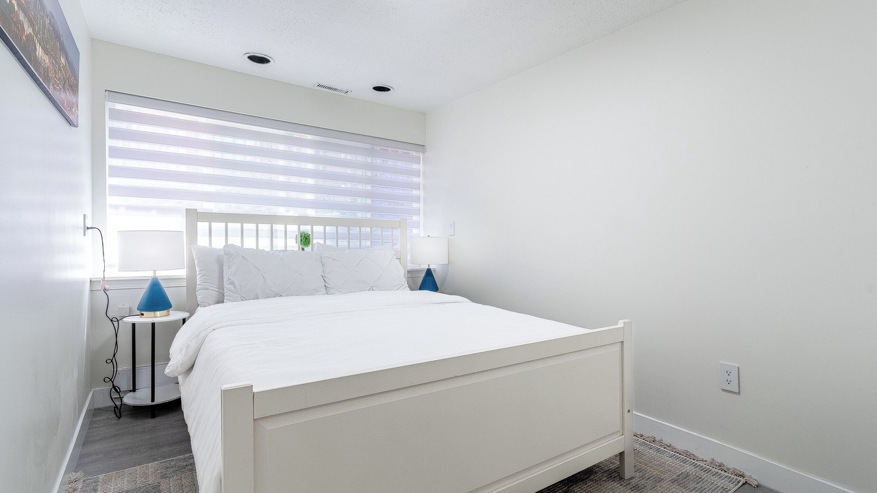 Photo of Bedroom in Canyon Heights