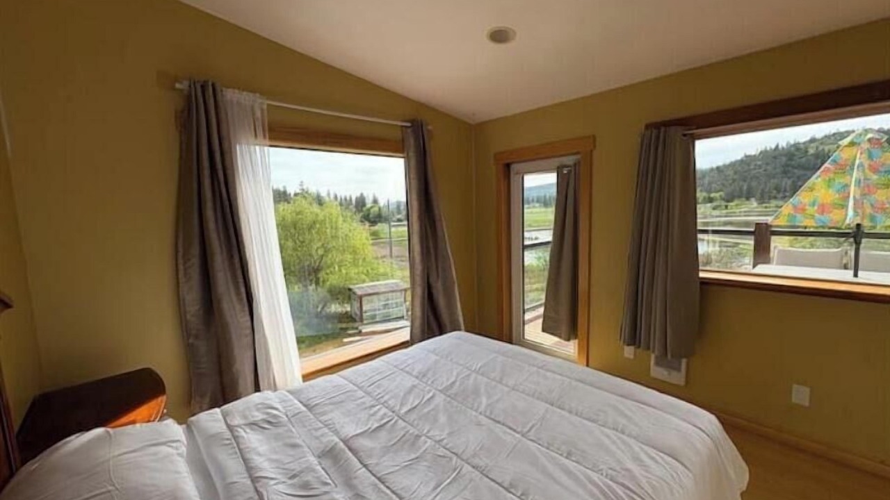 Photo of Bedroom in North Glenmore