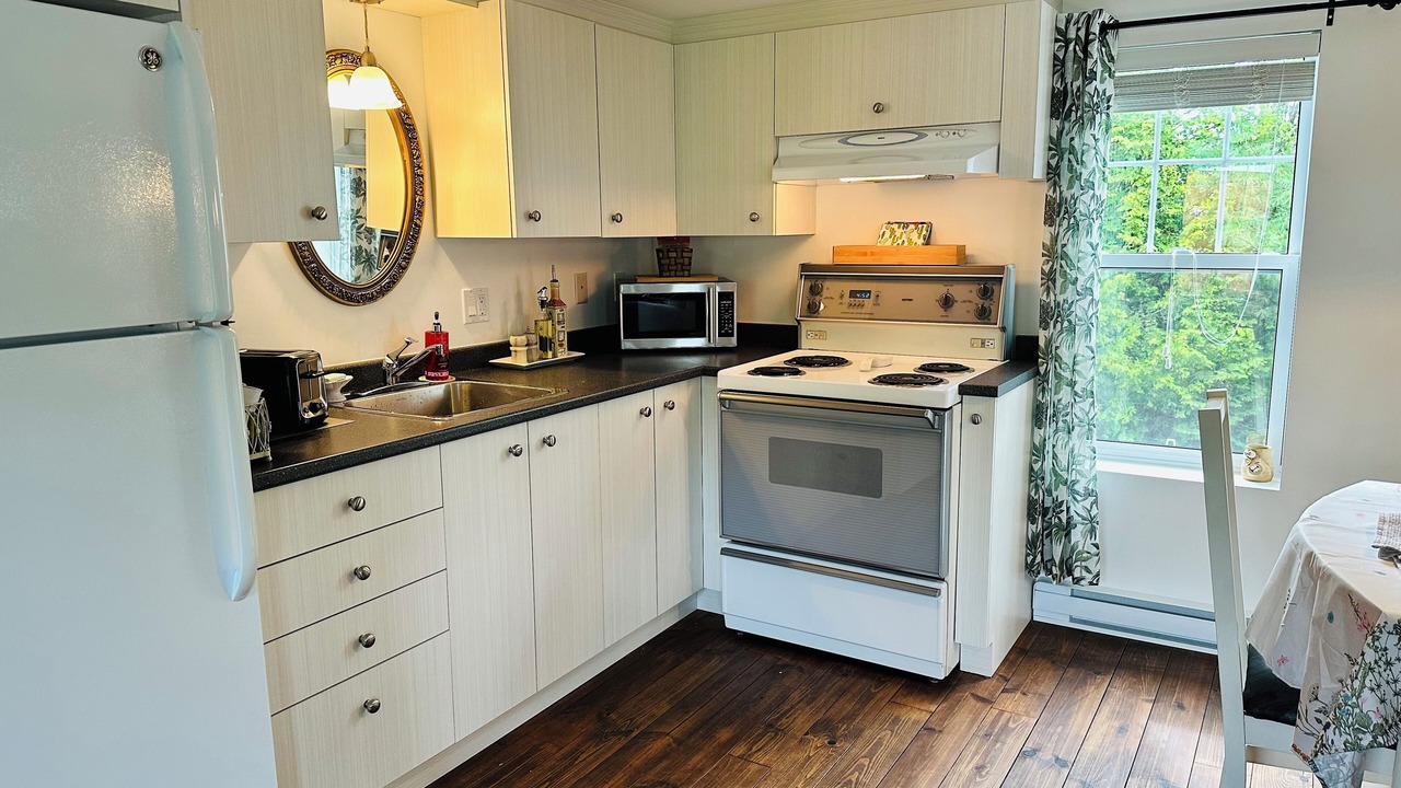 Photo of Kitchen in Saint-Venant-de-Paquette