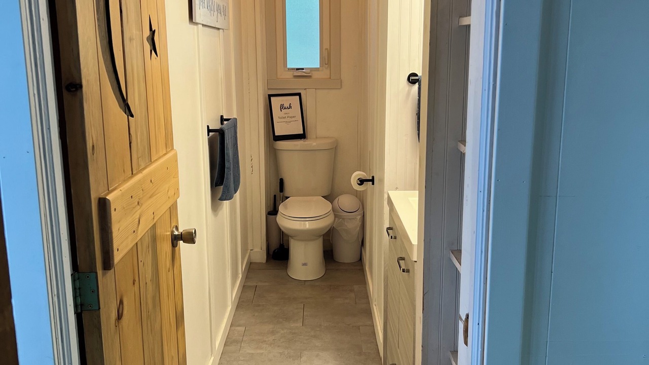 Photo of Bathroom in Utterson