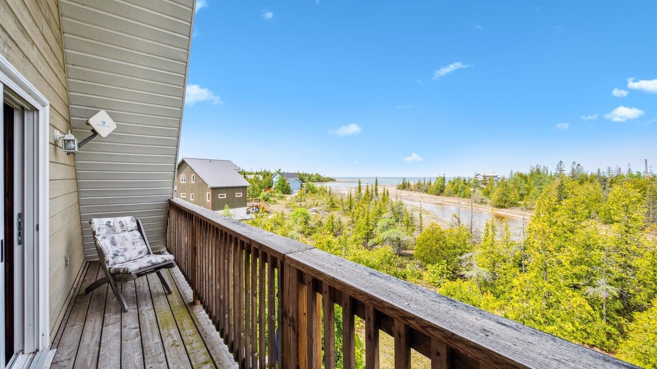 Photo of Patio Balcony in Northern Bruce Peninsula