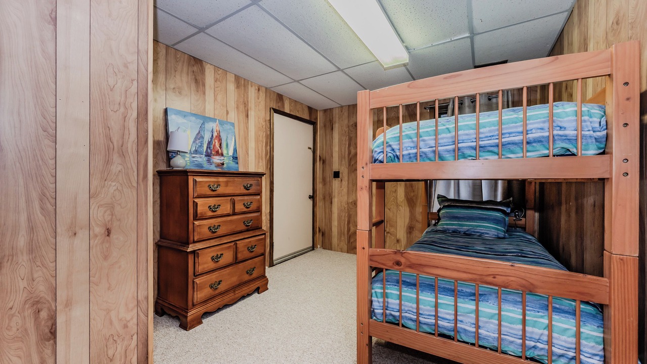 Photo of Bedroom in Wiarton
