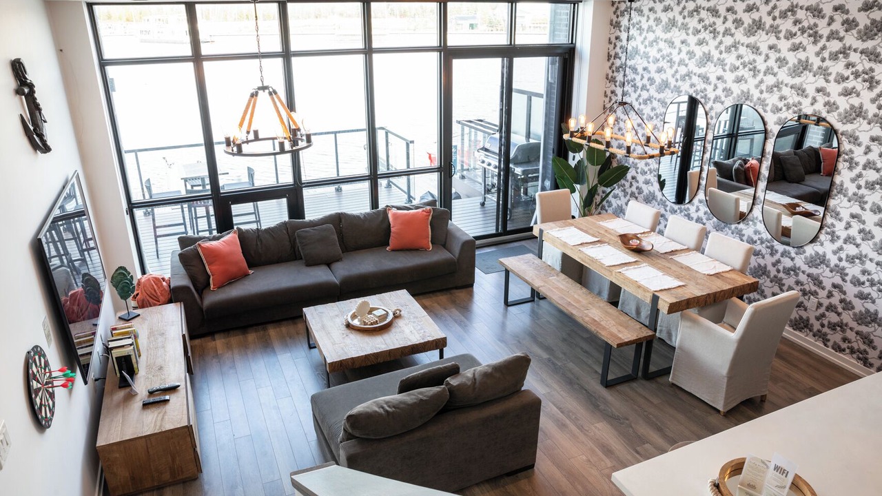Photo of Livingroom in Innisfil
