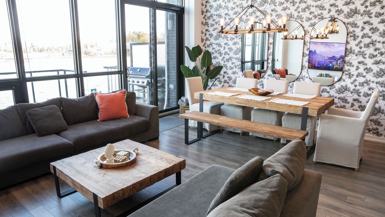 Photo of Livingroom in Innisfil