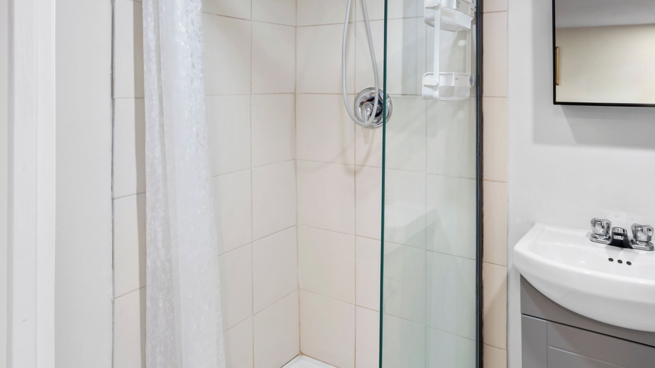 Photo of Bathroom in Parc Molson