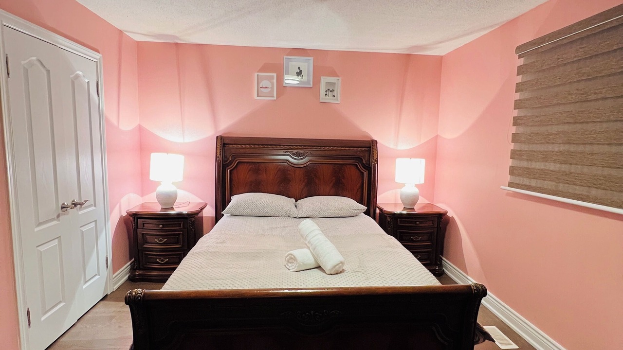 Photo of Bedroom in Oakridge