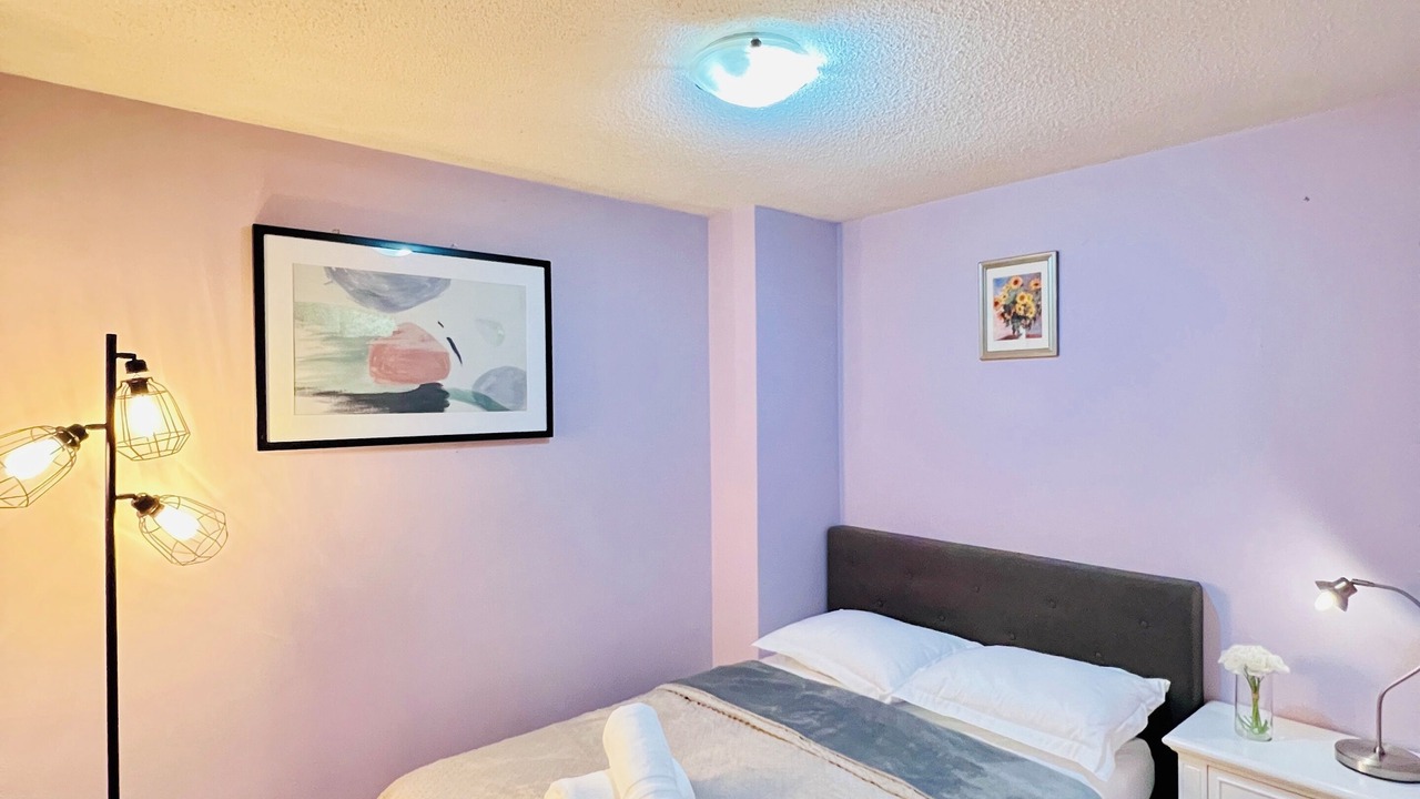Photo of Bedroom in Oakridge