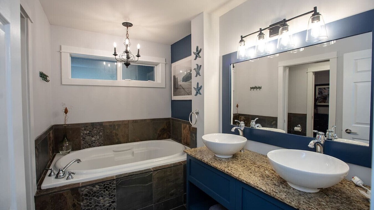 Photo of Bathroom in Regional District of Nanaimo