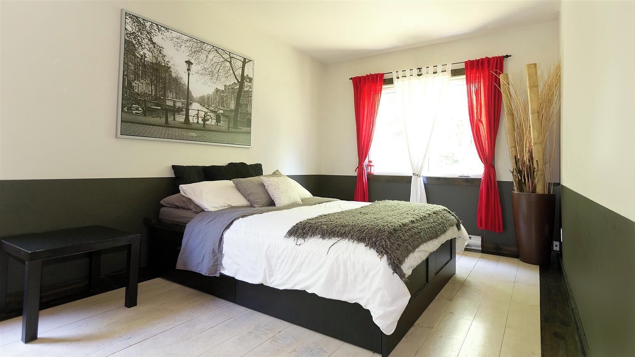 Photo of Bedroom in Magog