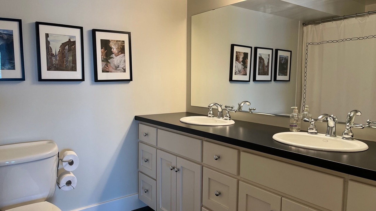 Photo of Bathroom in Grey Highlands