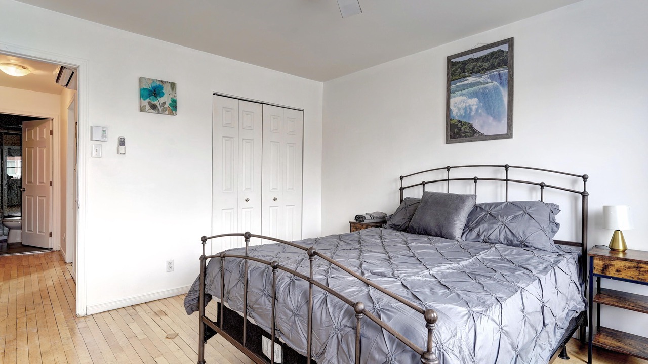 Photo of Bedroom in Francois-Perrault