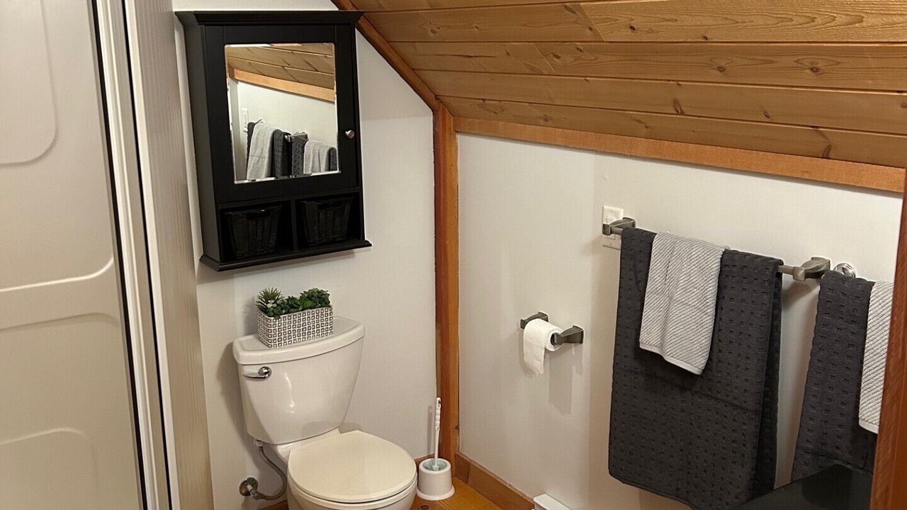 Photo of Bathroom in Comox