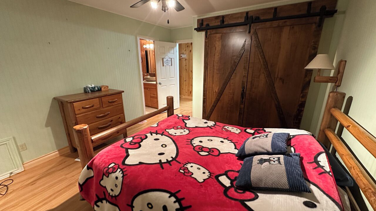 Photo of Bedroom in Armour