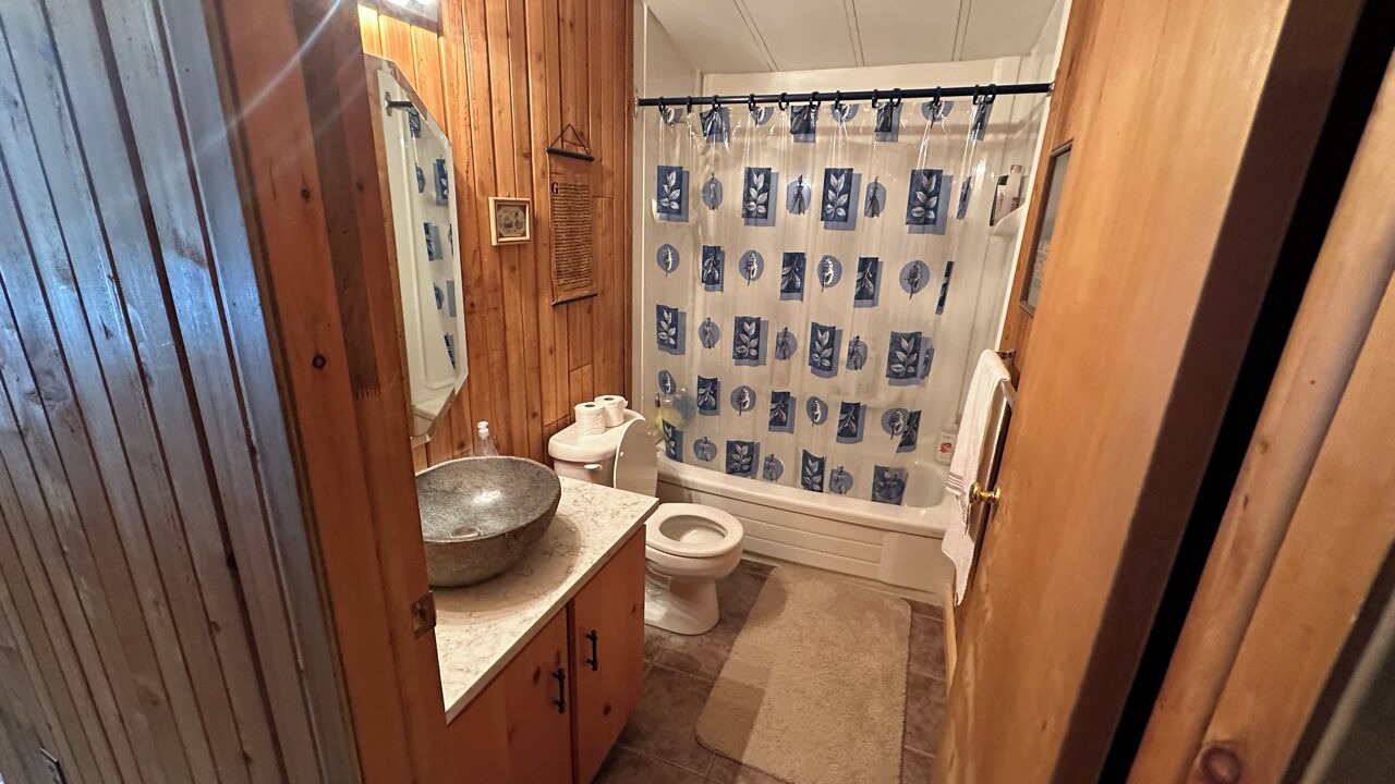 Photo of Bathroom in Armour