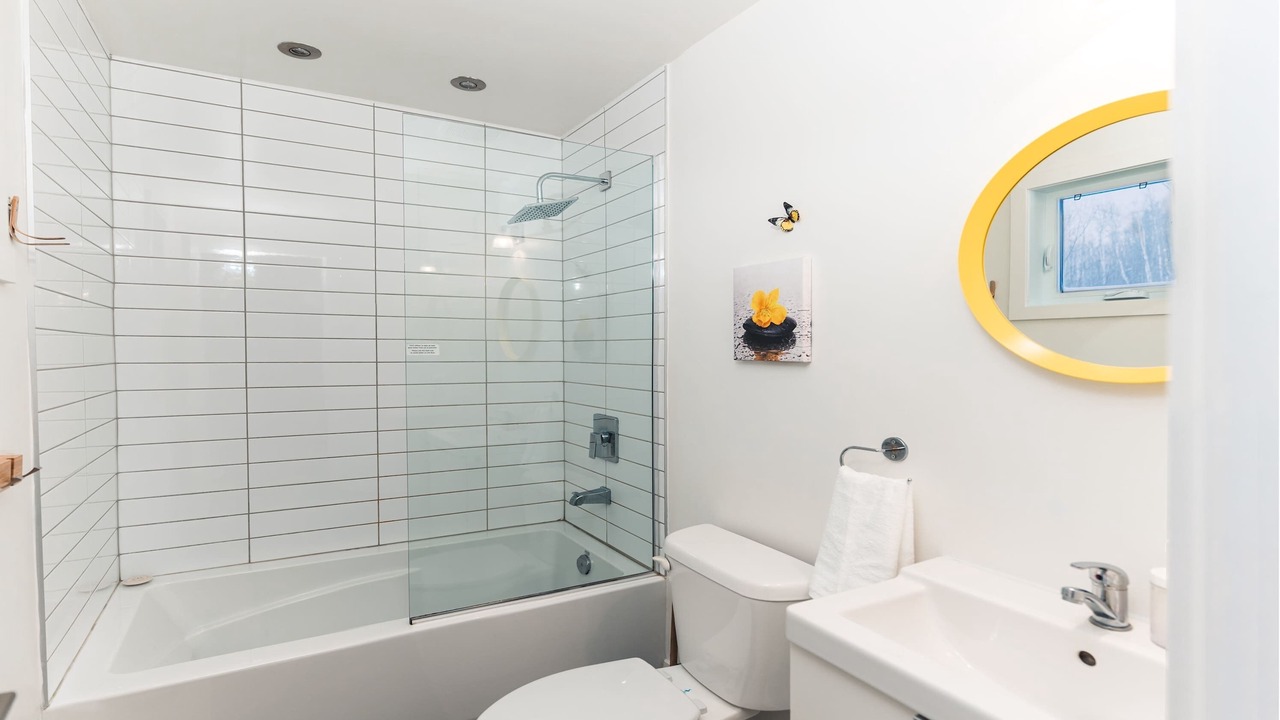 Photo of Bathroom in Sainte-Emelie-de-L'Energie