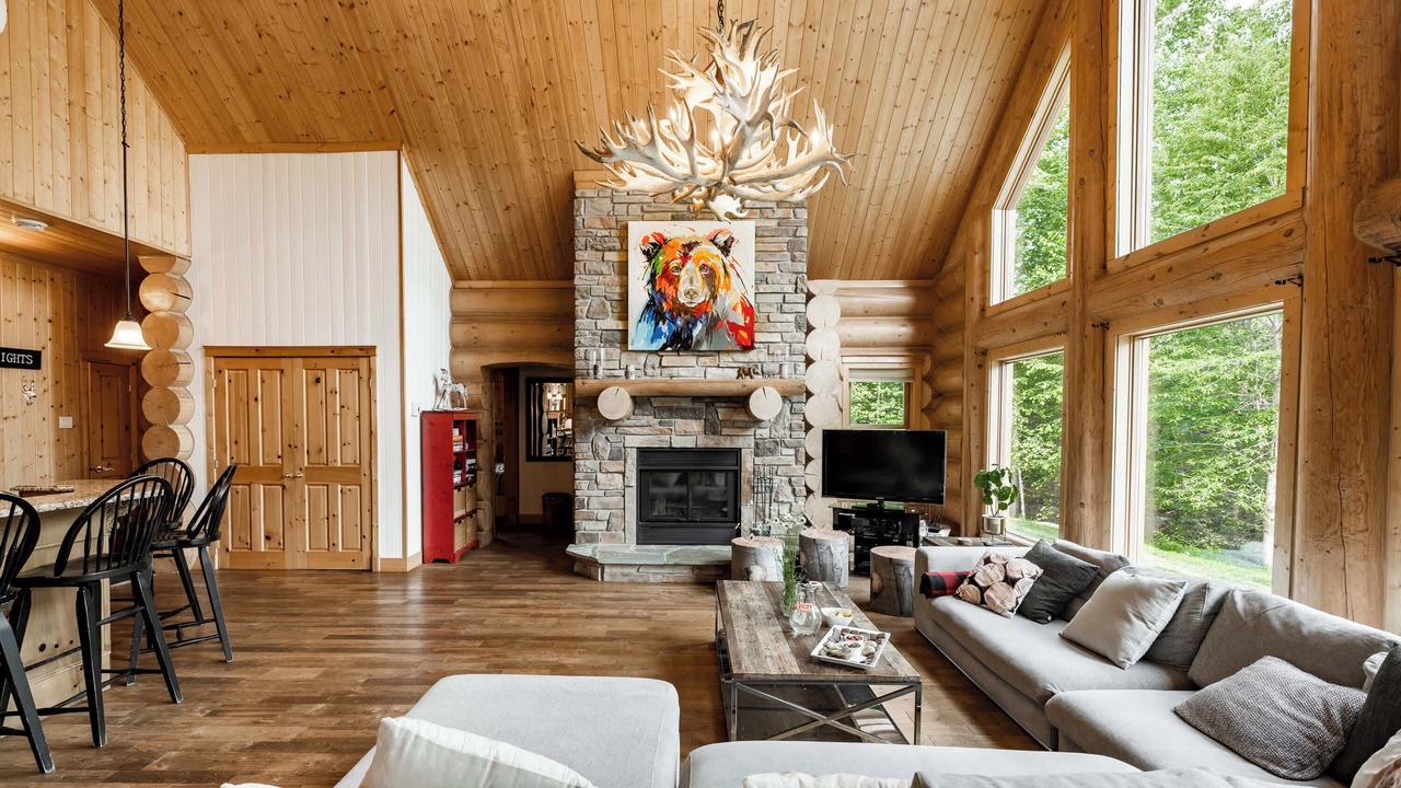 Photo of Livingroom in Fiddler Lake Resort