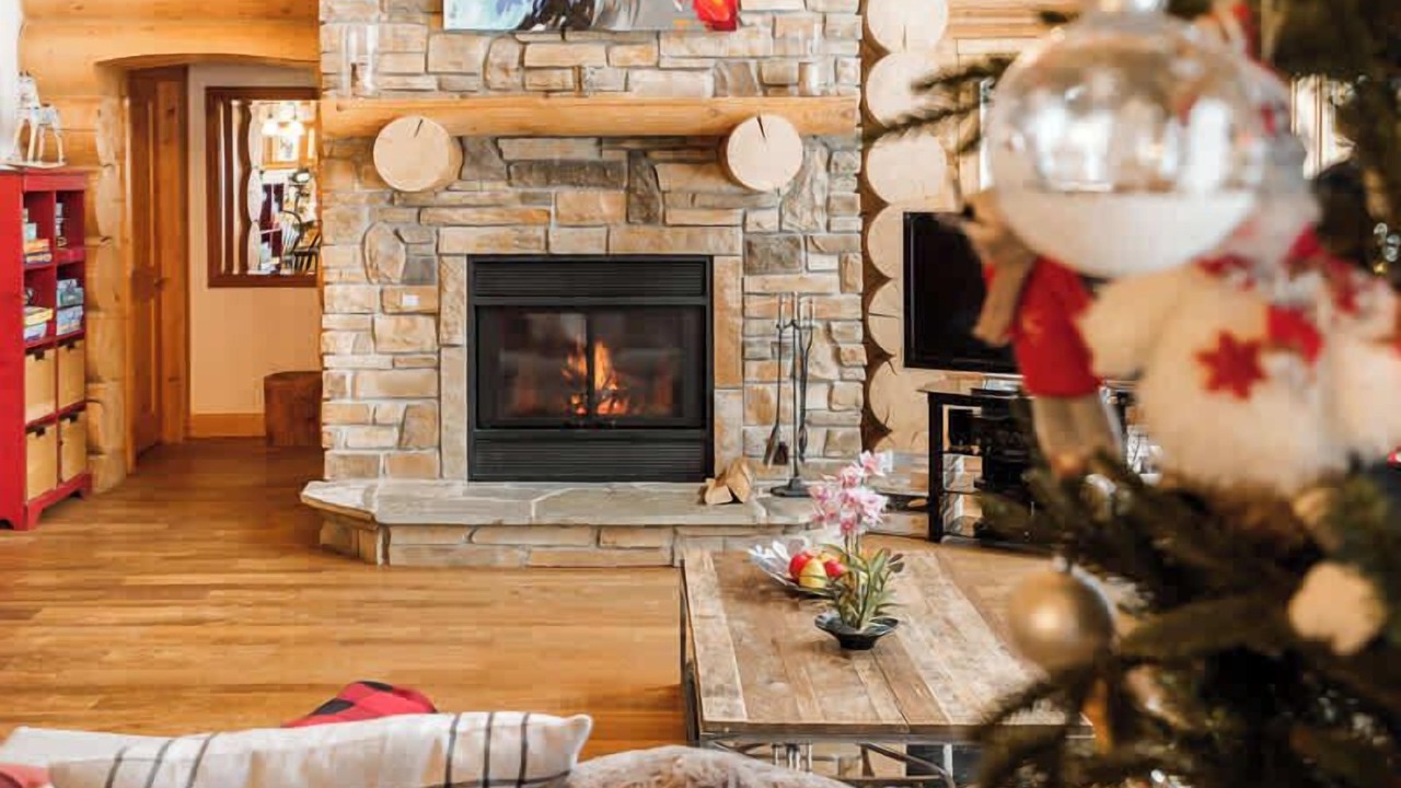 Photo of Livingroom in Fiddler Lake Resort