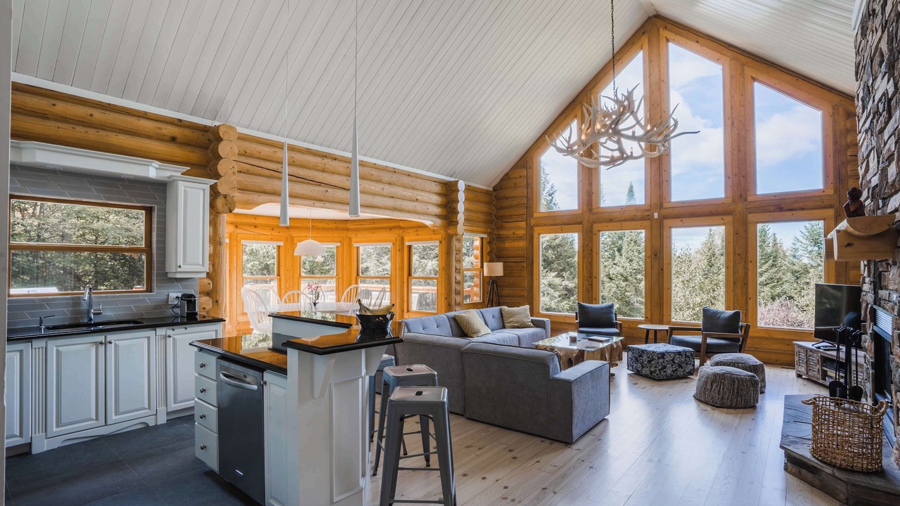 Photo of Livingroom in Mille-Isles