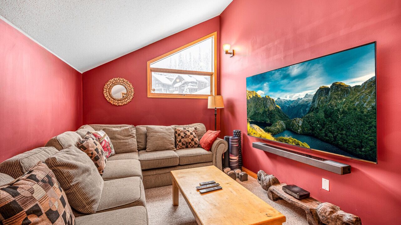 Photo of Livingroom in Big White Ski Resort