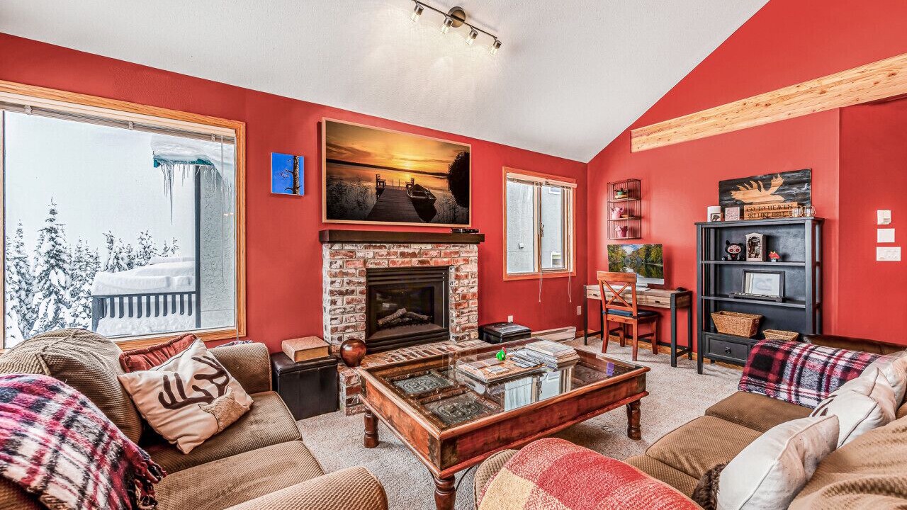 Photo of Livingroom in Big White Ski Resort