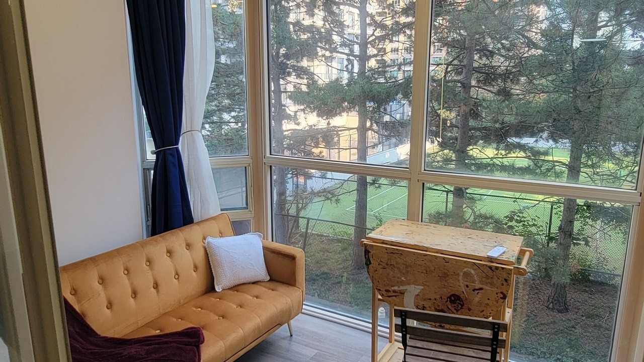 Photo of Livingroom in Downtown Mississauga