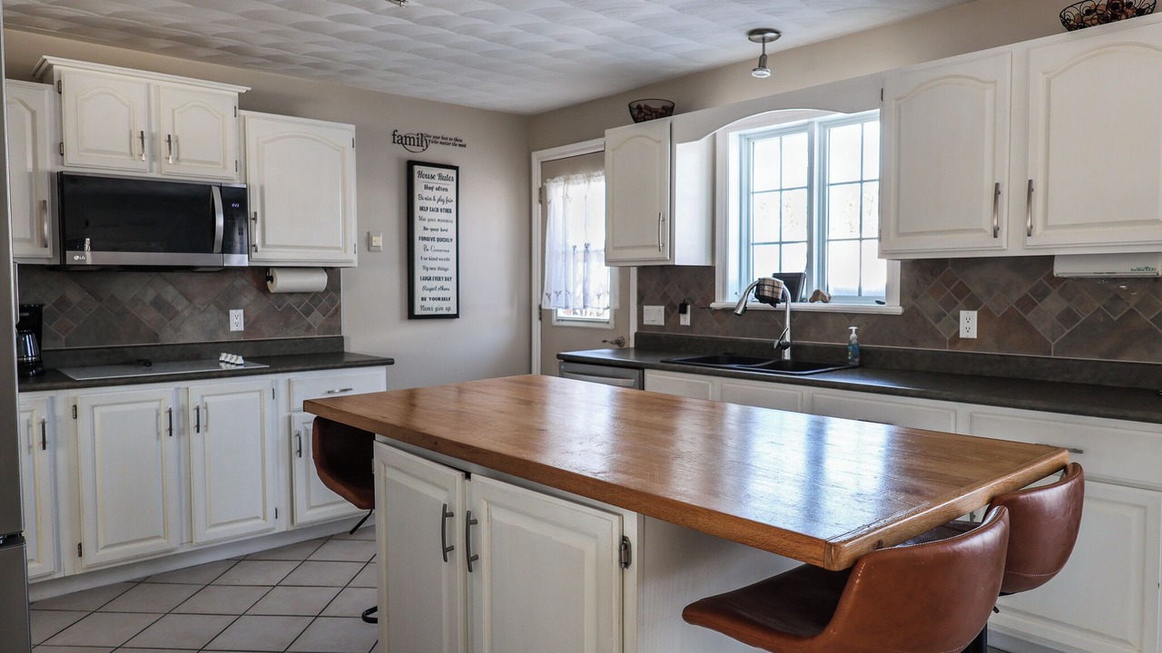 Photo of Kitchen in Cochrane