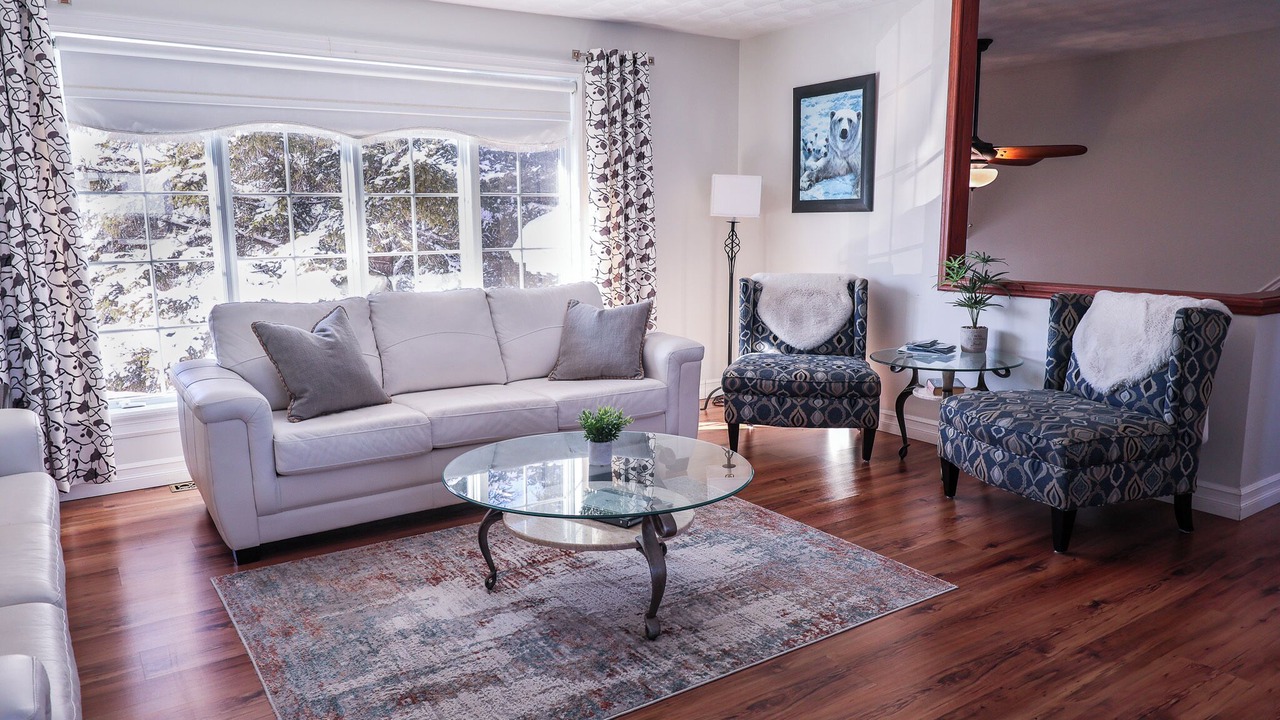 Photo of Livingroom in Cochrane