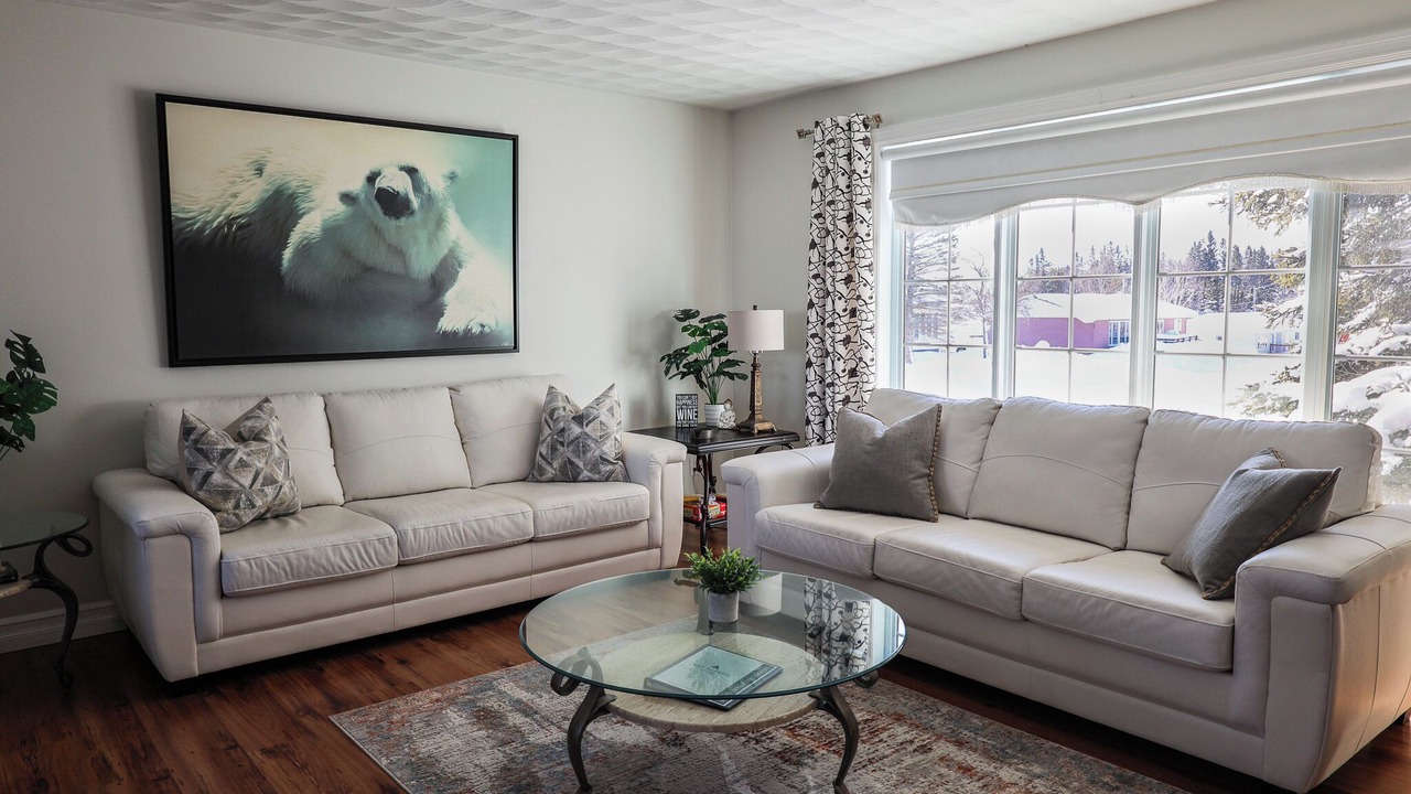 Photo of Livingroom in Cochrane