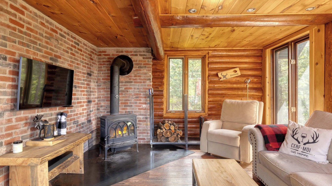 Photo of Livingroom in Saint-Michel-des-Saints