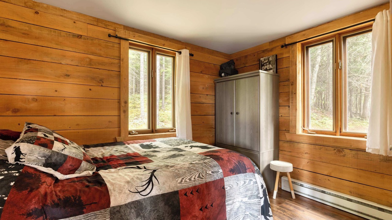 Photo of Bedroom in Saint-Michel-des-Saints