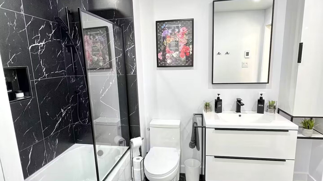 Photo of Bathroom in Rosemont-La Petite-Patrie