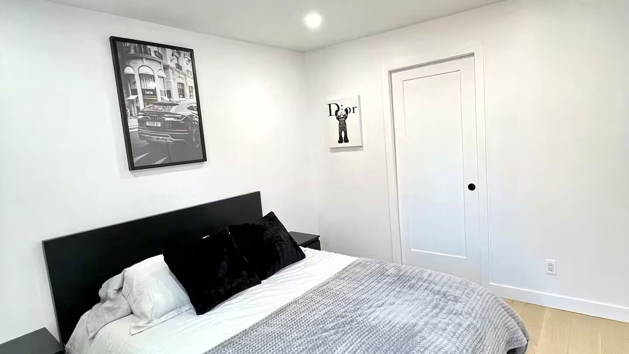 Photo of Bedroom in Rosemont-La Petite-Patrie
