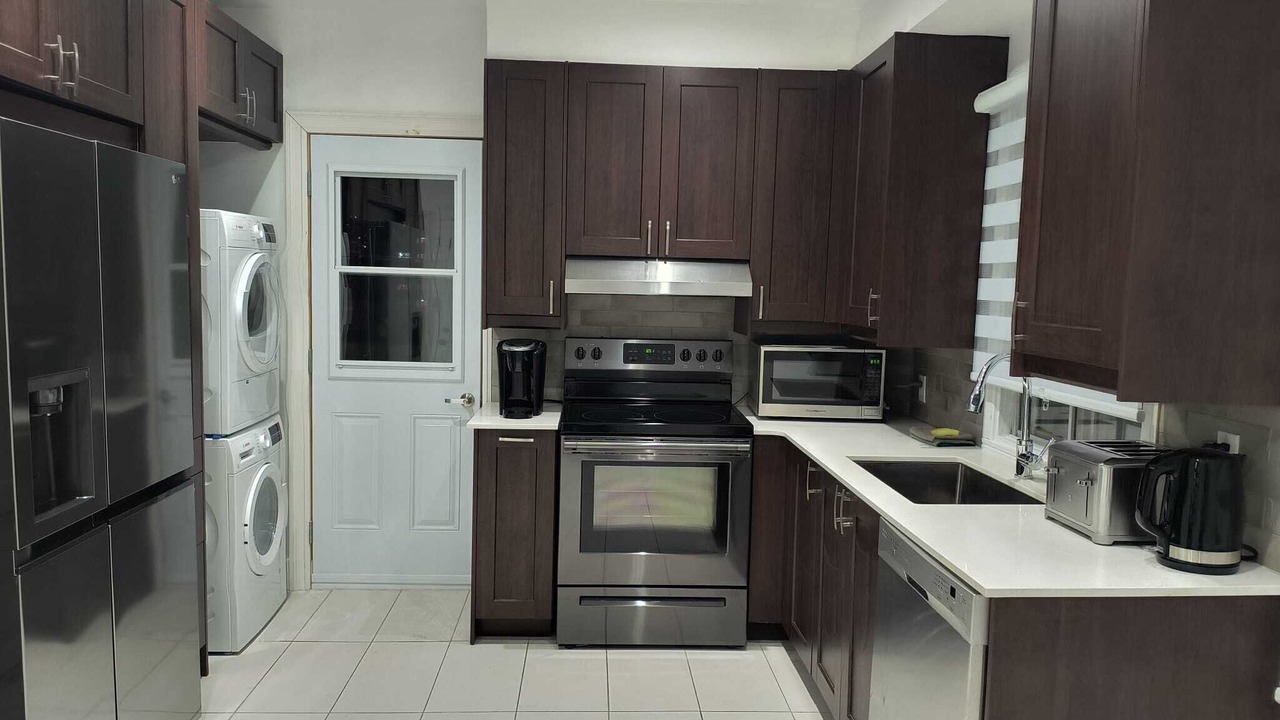 Photo of Kitchen in Saint-Laurent
