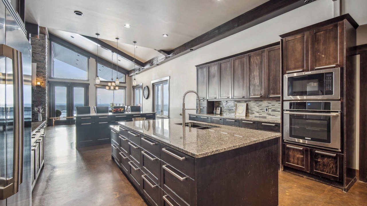 Photo of Kitchen in Division No. 11