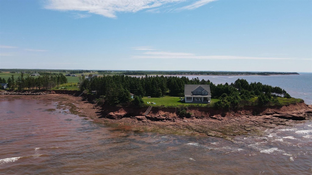 Photo of Others in Cape Traverse