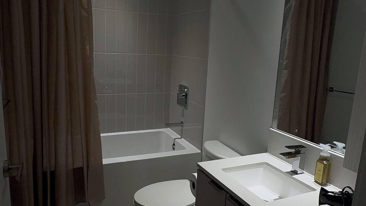 Photo of Bathroom in Downtown Mississauga