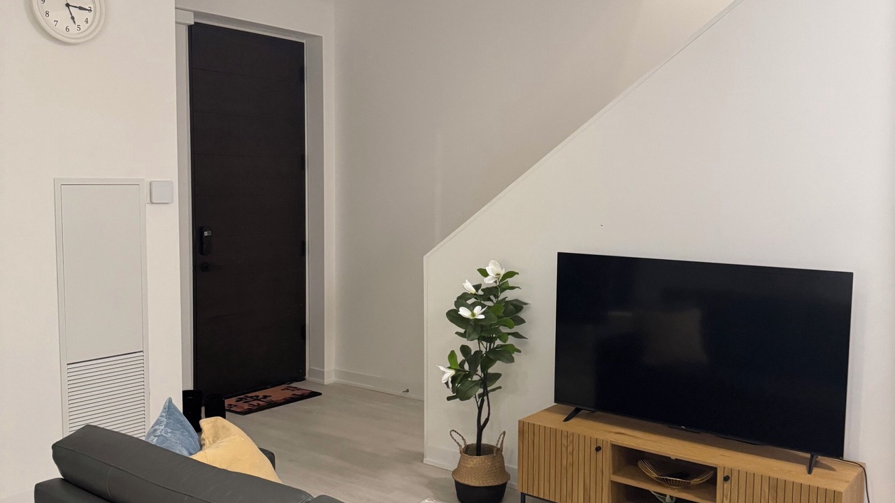 Photo of Livingroom in Downtown Mississauga