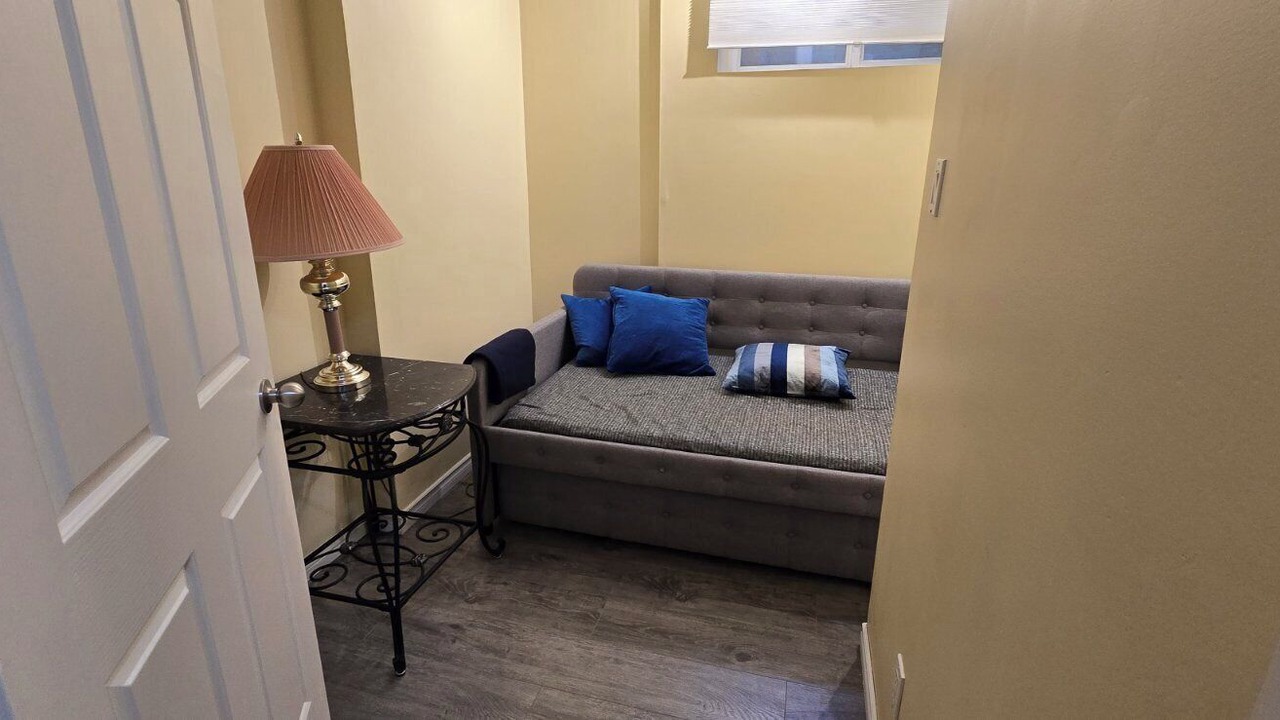 Photo of Livingroom in District of North Vancouver