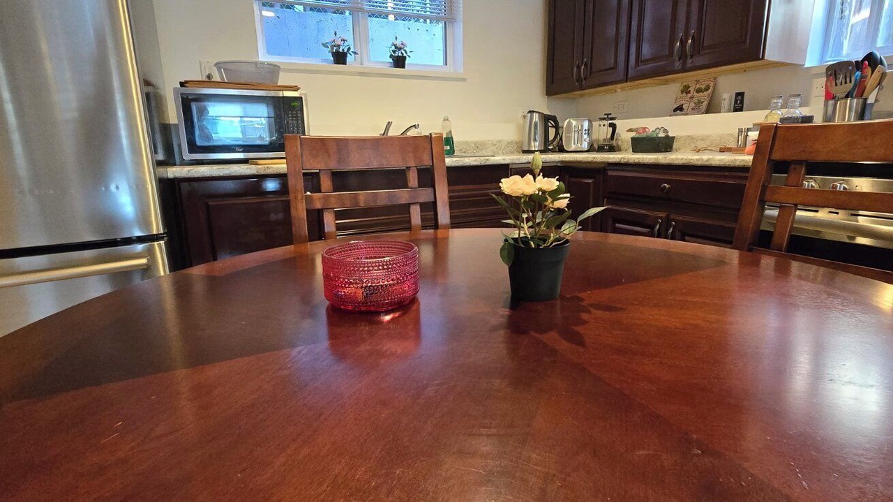 Photo of Kitchen in District of North Vancouver