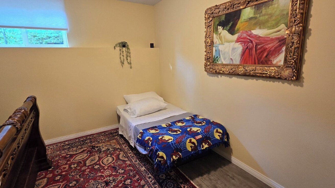 Photo of Bedroom in District of North Vancouver