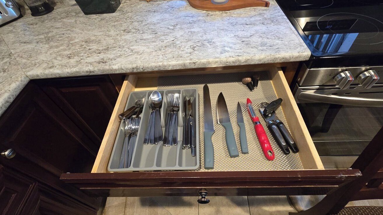 Photo of Kitchen in District of North Vancouver