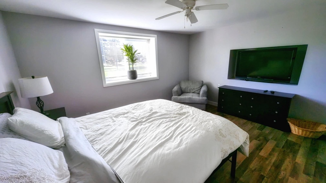 Photo of Bedroom in Wiarton