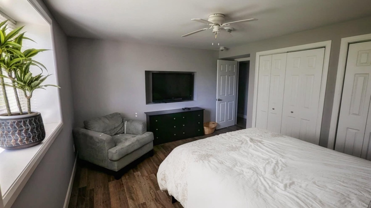 Photo of Bedroom in Wiarton