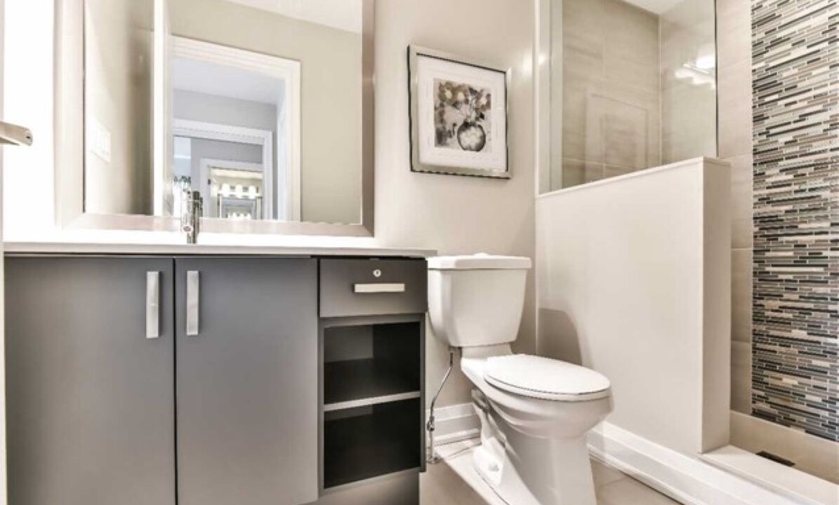 Photo of Bathroom in Lawrence Park