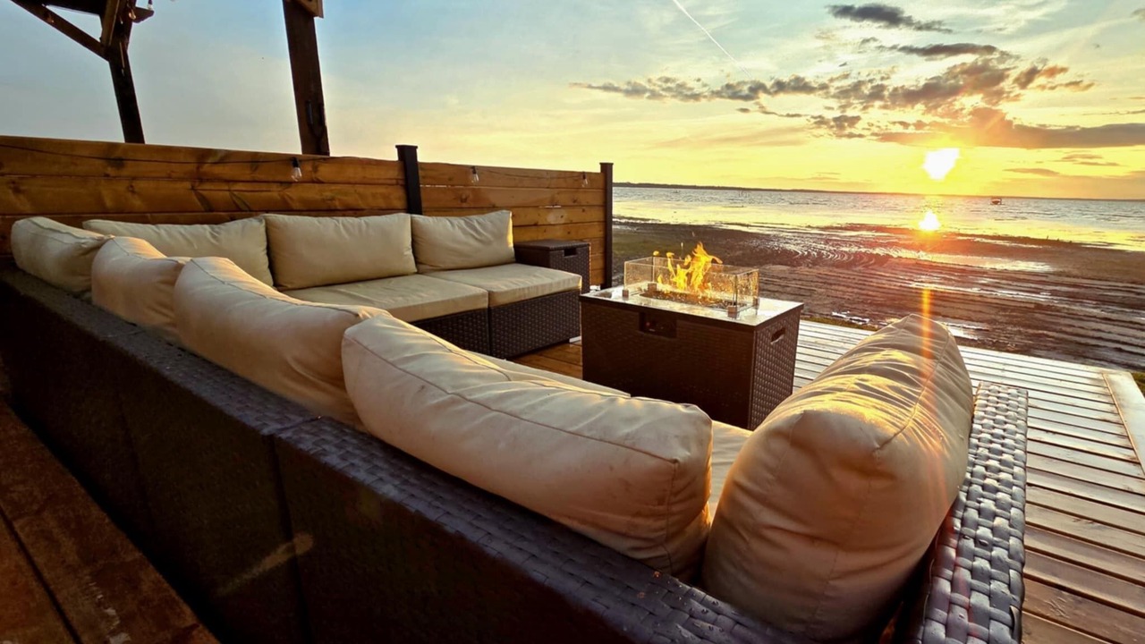 Photo of Patio Balcony in Alberta Beach
