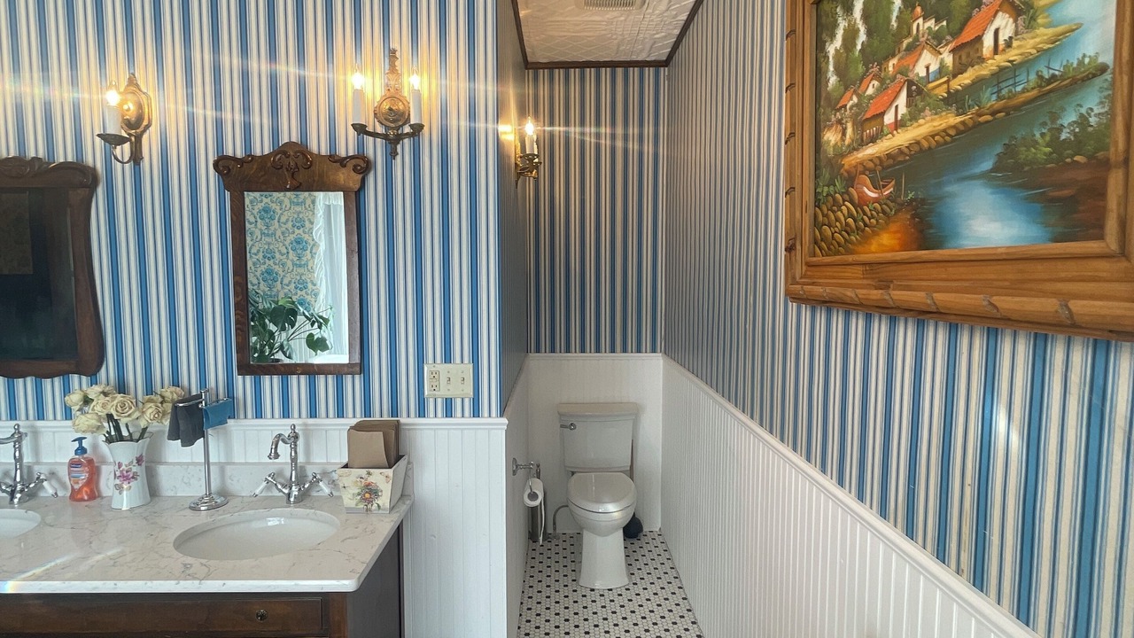 Photo of Bathroom in Clavet