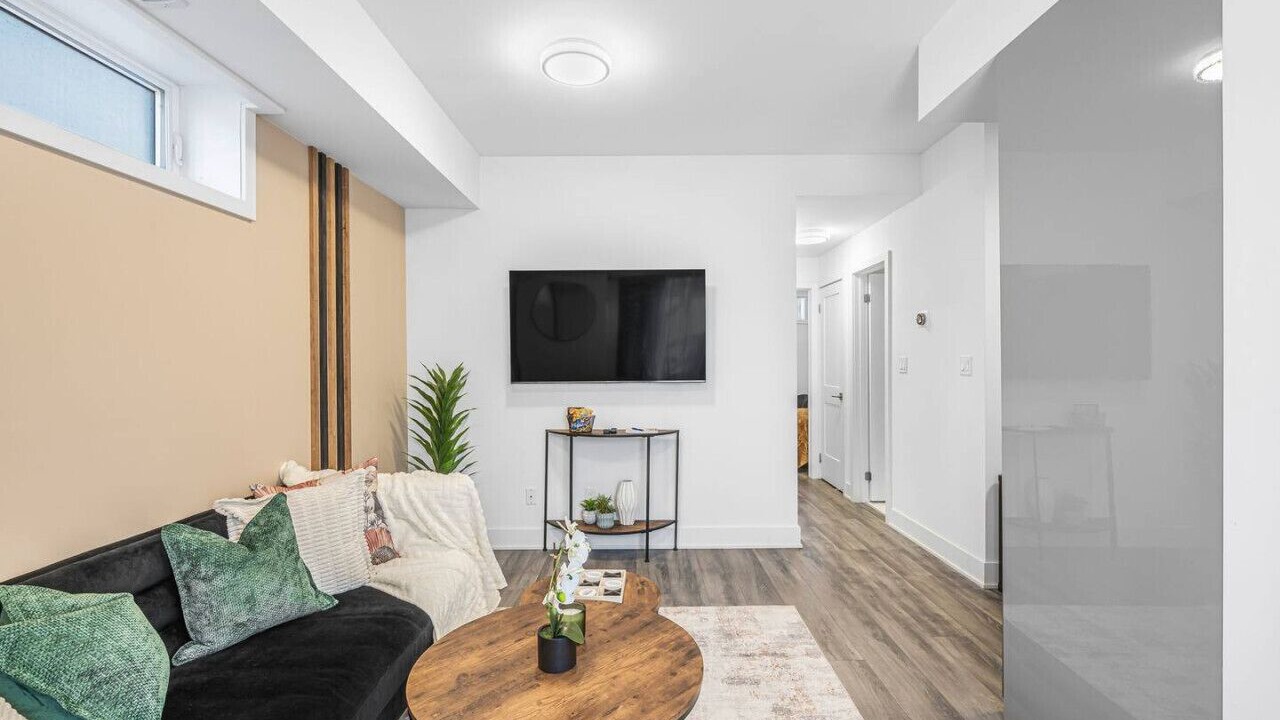 Photo of Livingroom in Niagara Falls