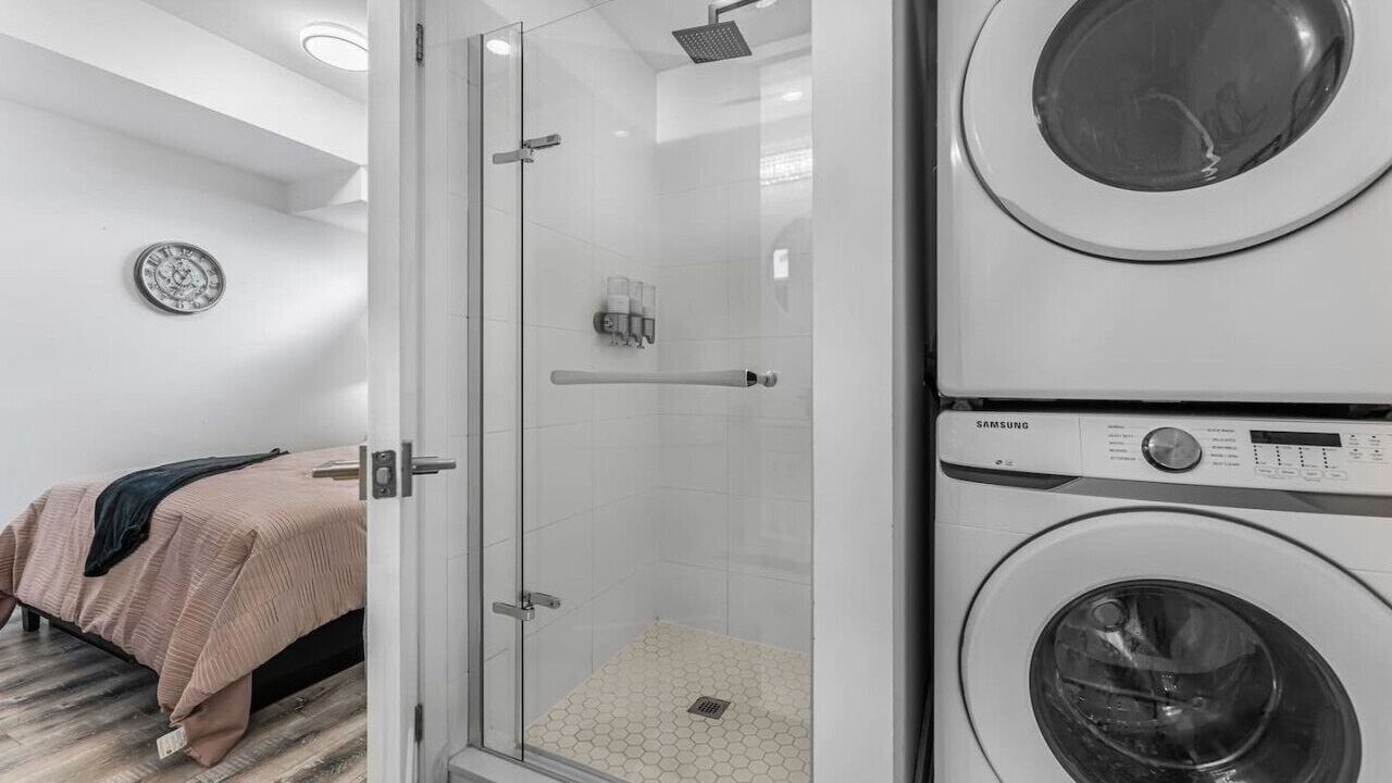 Photo of Bathroom in Niagara Falls