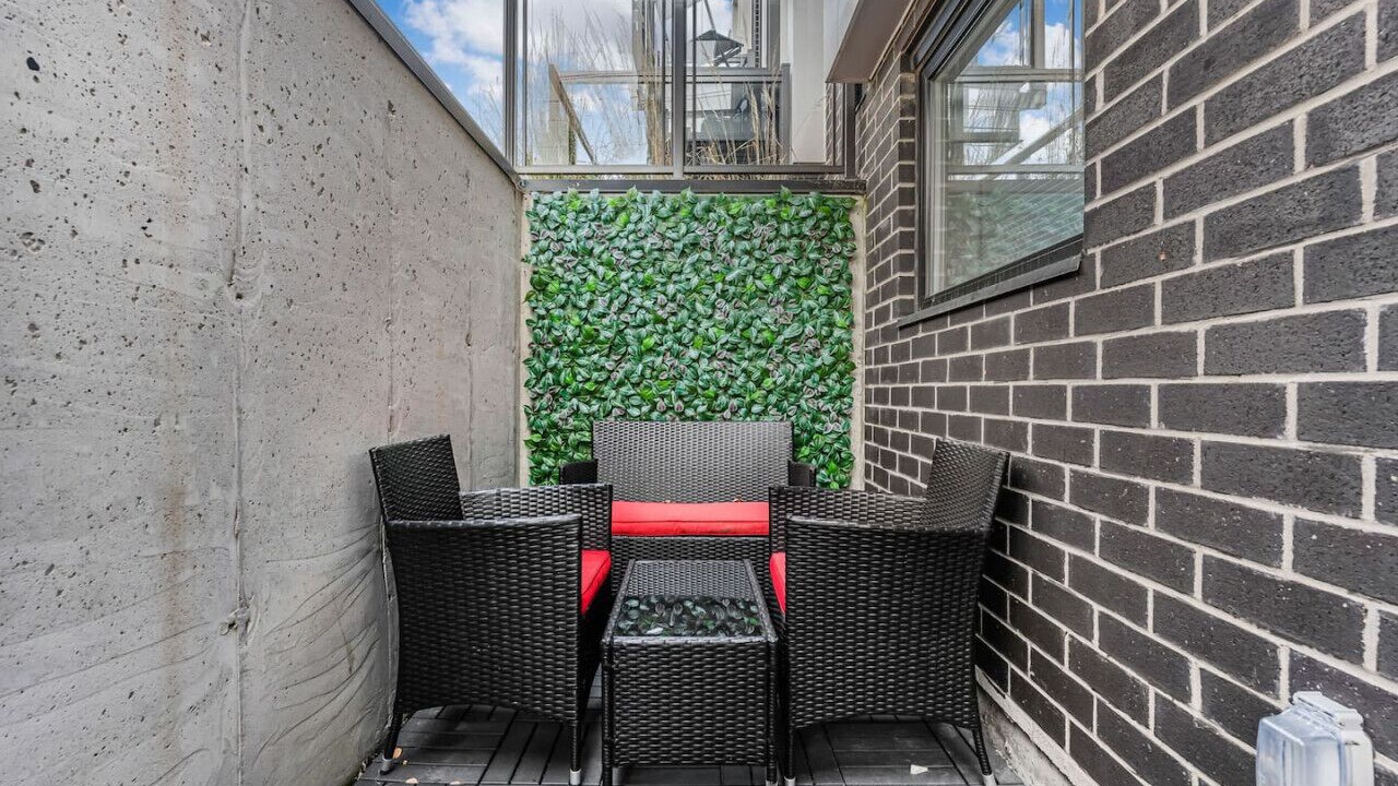 Photo of Patio Balcony in Niagara Falls