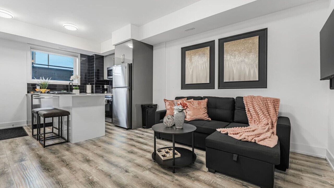 Photo of Livingroom in Niagara Falls